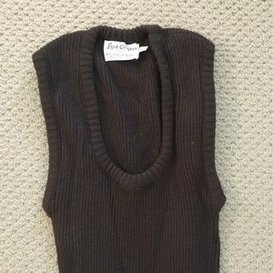 Vintage brown acrylic womens sweater vest medium